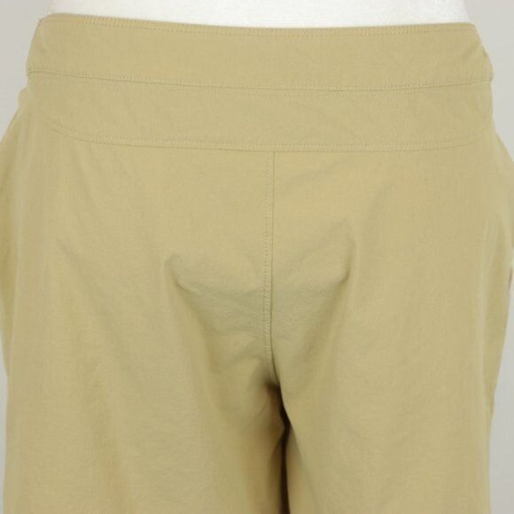 GoLite Women's Medium Tan Quick Dry Mid Rise Flat Front Stretch Bermuda Shorts - Picture 4 of 11